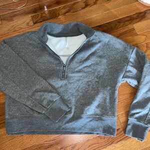 Fabletics Cropped Pullover